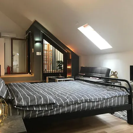 Savoya Nr3 Old Center Self Check-in